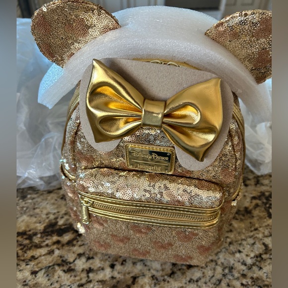 Disney Loungefly NWT Backpack Gold Sparkle,Minnie Ears.Gold Hrdwr. Host Pick - Picture 12 of 12